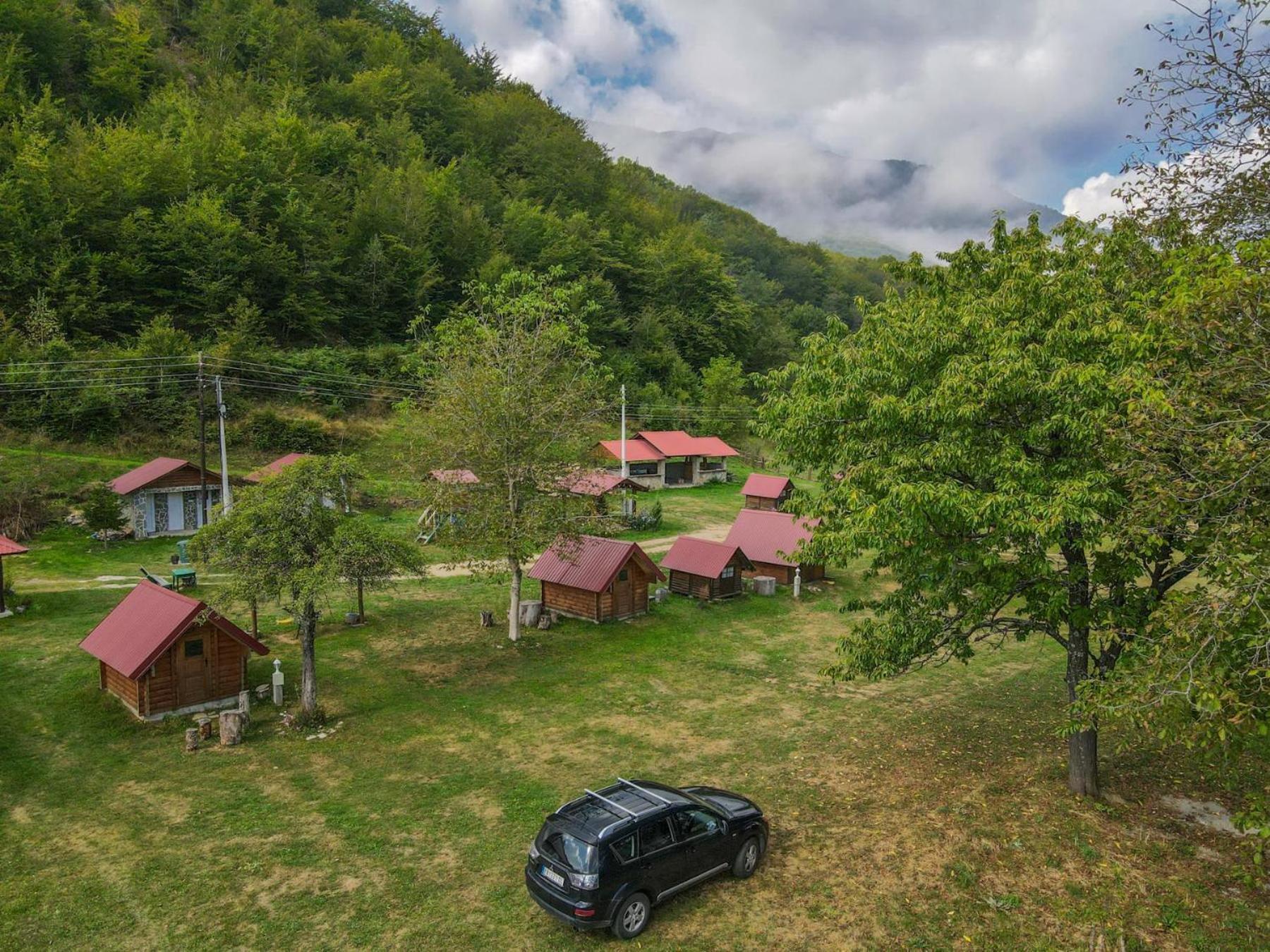 Camp &Apartmens Scepanovic 莫伊科瓦茨 外观 照片